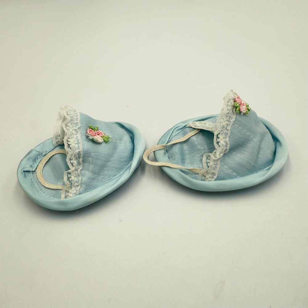 VTG Satin‎ Doll Slippers Lace Trim & Embroidered Roses– Baby Keepsake/Nursery - Picture 5 of 10